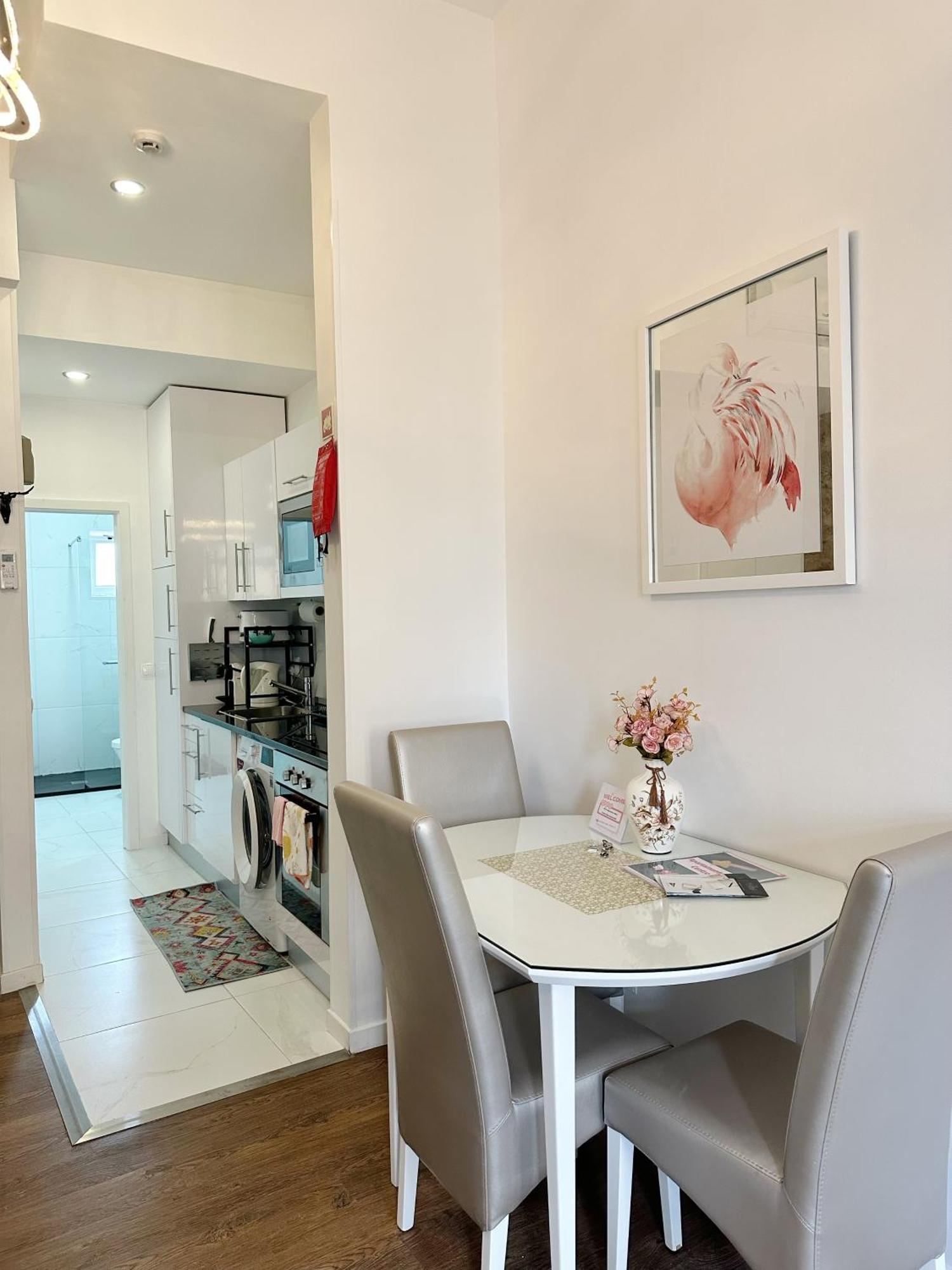 Central Cozy Stay 2 Ac Near Metro Porto Zewnętrze zdjęcie